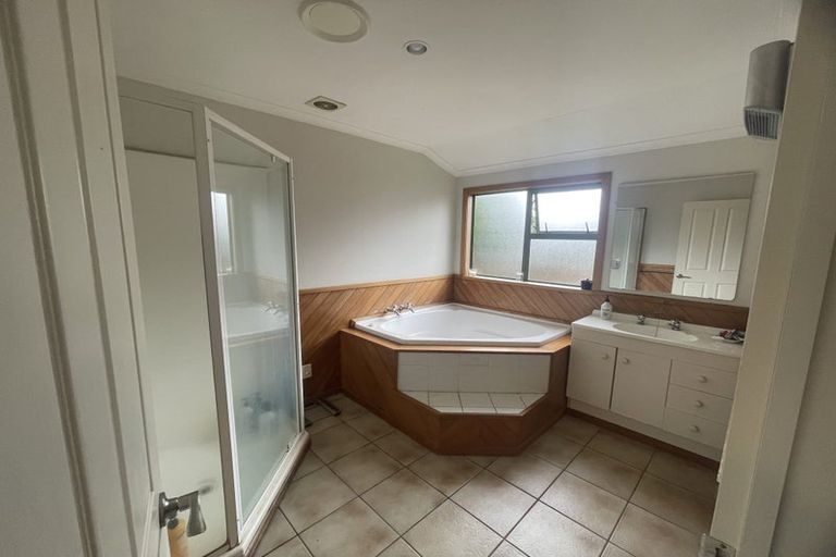 Photo of property in 4 Guernsey Place, Grandview Heights, Hamilton, 3200