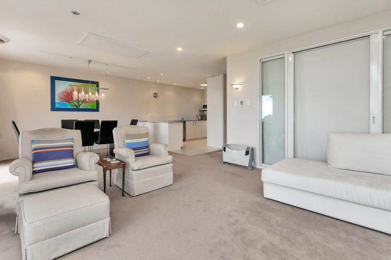 Photo of property in 30/34 Waiwera Place, Waiwera, Orewa, 0994