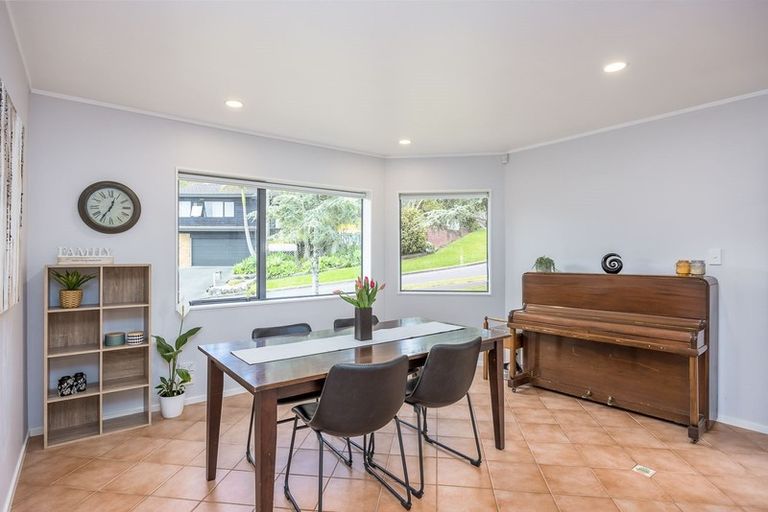 Photo of property in 2 Mizen Court, Torbay, Auckland, 0630