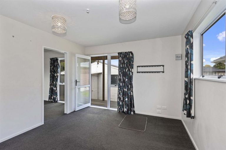 Photo of property in 8 Boston Avenue, Hornby, Christchurch, 8042