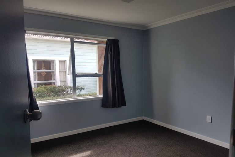Photo of property in 69 Govett Avenue, Frankleigh Park, New Plymouth, 4310
