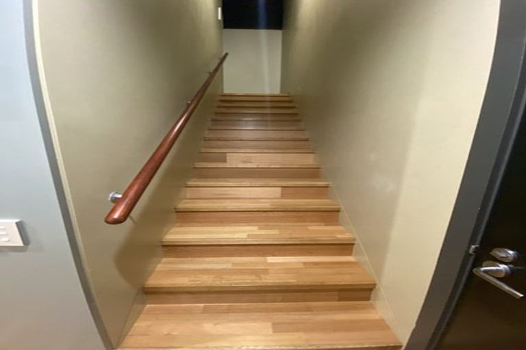 Photo of property in Waterloo Quay Apartments, 216/28 Waterloo Quay, Pipitea, Wellington, 6011