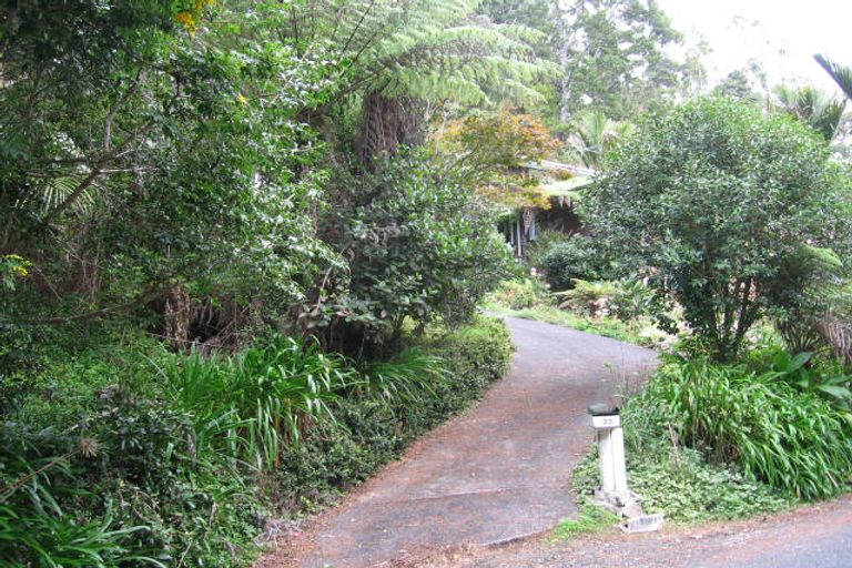 Photo of property in 23 Valley Road, Titirangi, Auckland, 0604
