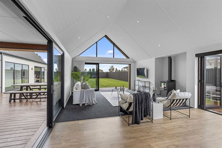 Photo of property in 16 Townson Road, Marshland, Christchurch, 8083