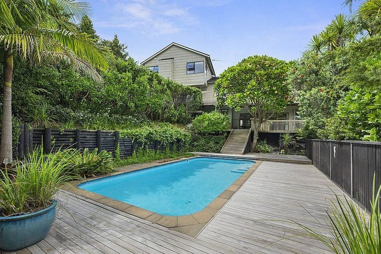 Photo of property in 22b Mariposa Crescent, Birkenhead, Auckland, 0626