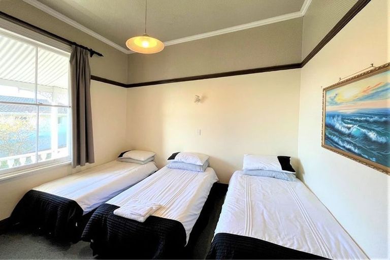 Photo of property in 218 Frankley Road, Frankleigh Park, New Plymouth, 4310