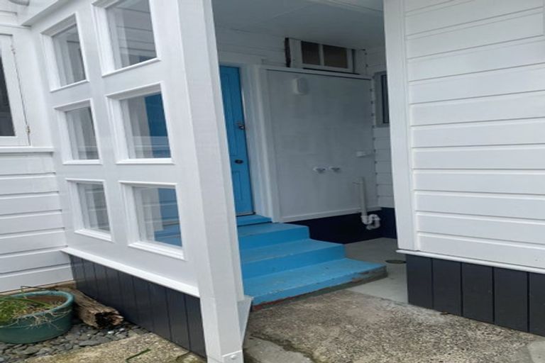 Photo of property in 10 St Aubyn Street, Devonport, Auckland, 0624