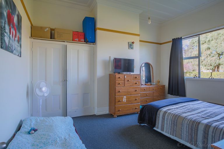 Photo of property in 5 Main Road, Pleasant Point, 7903