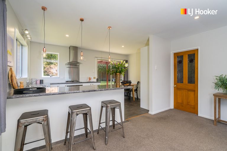 Photo of property in 40 Centennial Avenue, Helensburgh, Dunedin, 9010