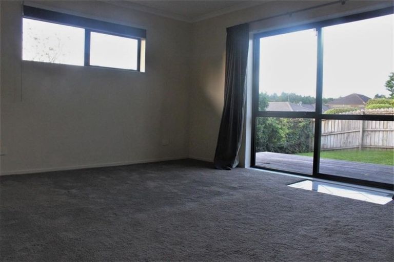 Photo of property in 120 Charles Prevost Drive, The Gardens, Auckland, 2105