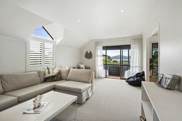 Photo of property in 2/10 Merani Street, Narrow Neck, Auckland, 0622