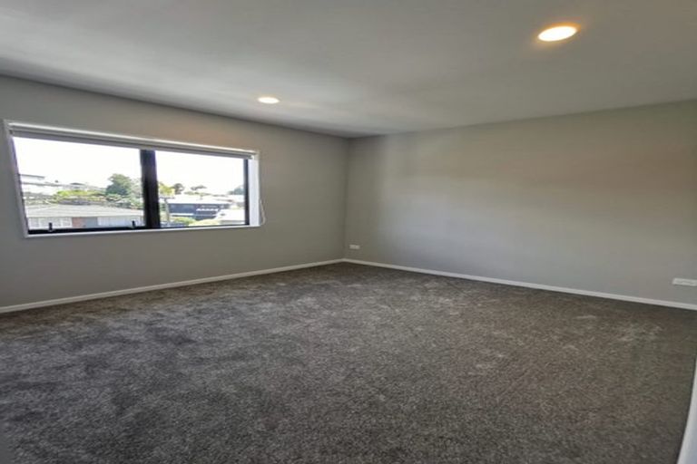 Photo of property in 13a Windermere Crescent, Blockhouse Bay, Auckland, 0600