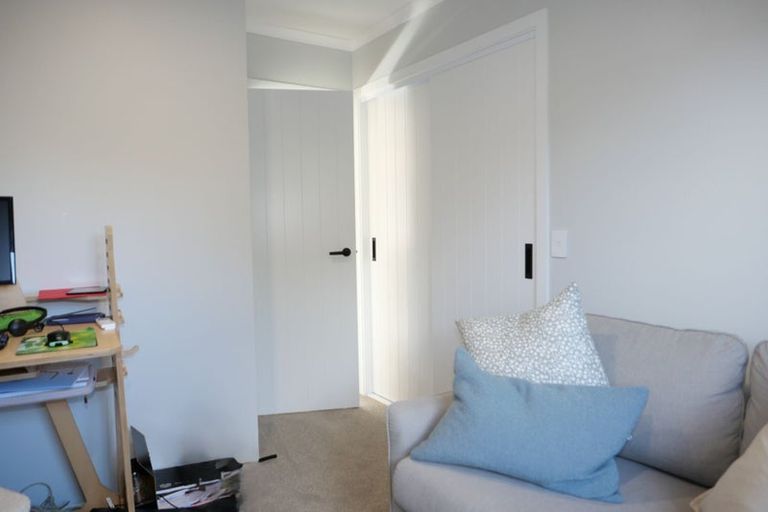 Photo of property in 36 Koru Loop, Paraparaumu, 5032