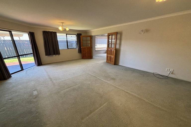Photo of property in 11 Hanmer Place, Highbury, Palmerston North, 4412