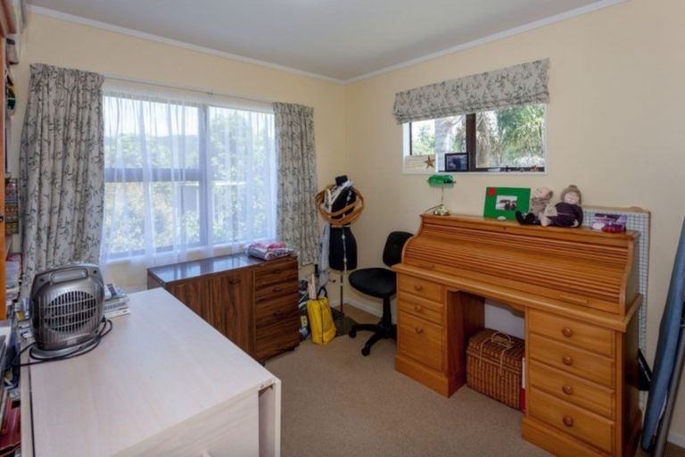 Photo of property in 144 Bambury Place, Onemana, Whangamata, 3691