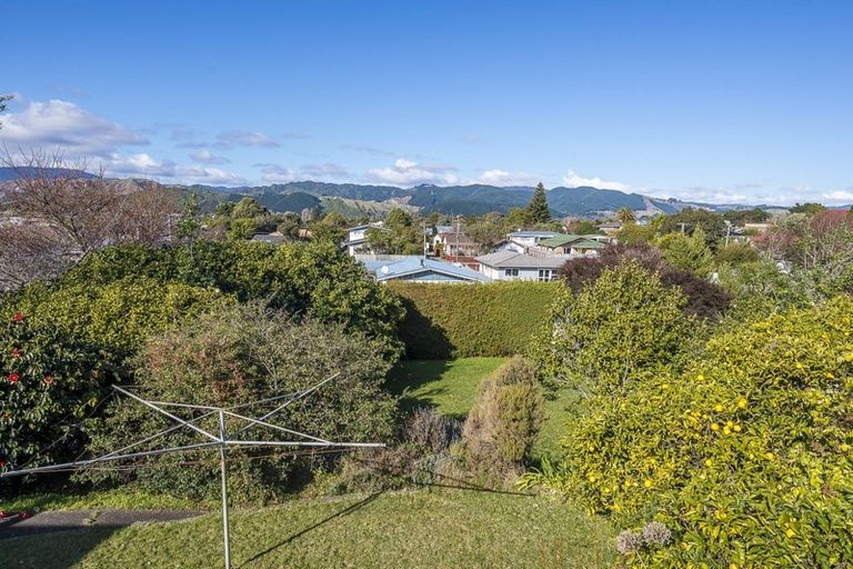 Photo of property in 14 Francis Road, Paraparaumu Beach, Paraparaumu, 5032