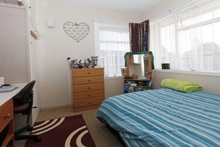 Photo of property in 105 Suva Street, Upper Riccarton, Christchurch, 8041