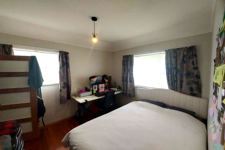 Photo of property in 11 Naenae Road, Naenae, Lower Hutt, 5011