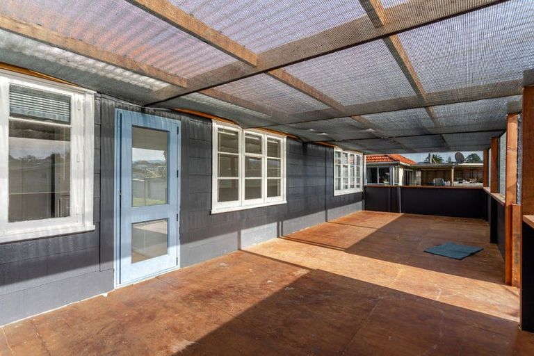 Photo of property in 8 Victor Street, Dannevirke, 4930