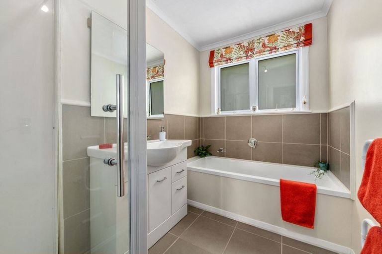 Photo of property in 40 Field Street, Silverstream, Upper Hutt, 5019