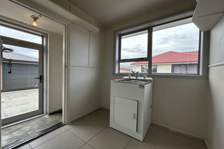 Photo of property in 28 Fenchurch Street, Redwood, Christchurch, 8051