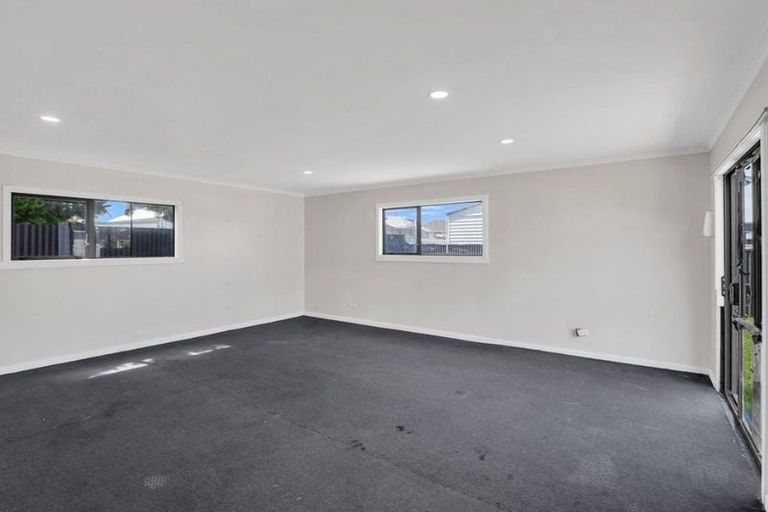 Photo of property in 33 Matipo Street, Castlecliff, Whanganui, 4501