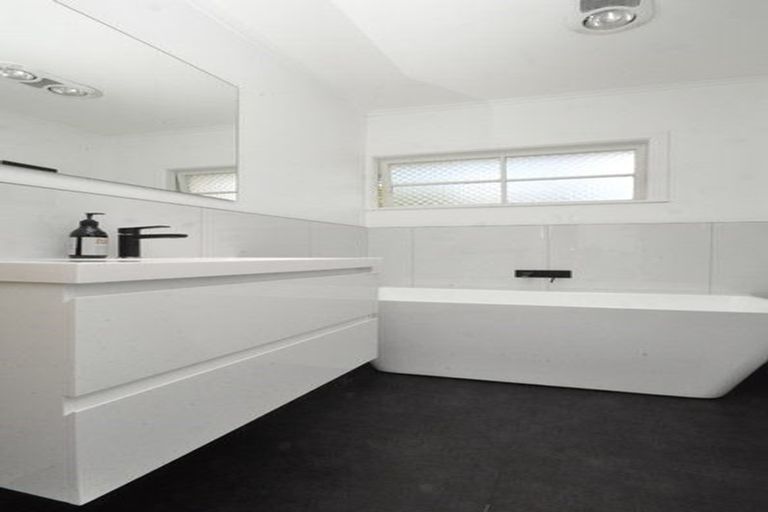 Photo of property in 5 Fairview Avenue, Opaheke, Papakura, 2113