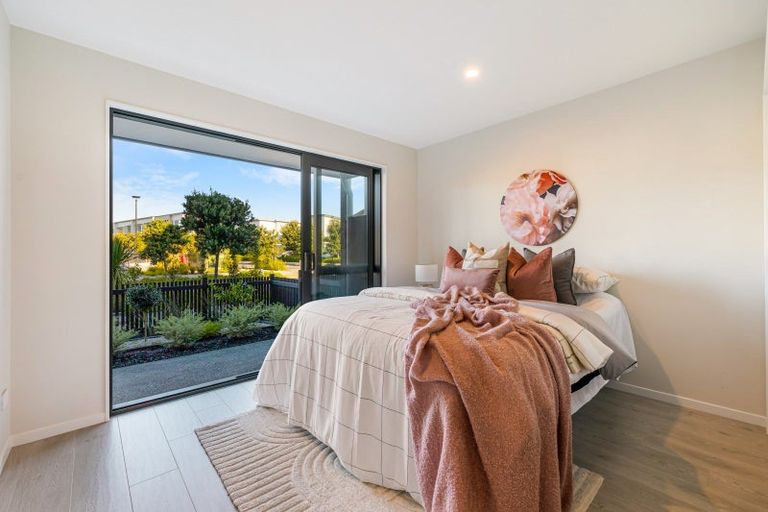 Photo of property in 48 Wallace Road, Hobsonville, Auckland, 0616