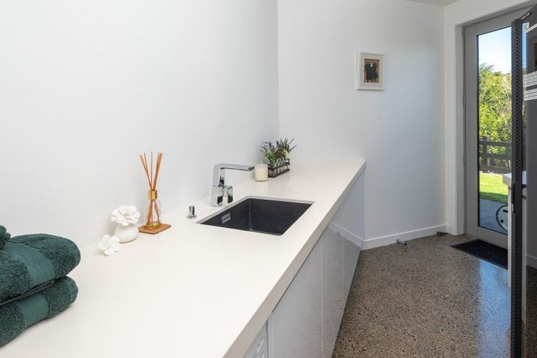 Photo of property in 824 Redoubt Road, Flat Bush, Auckland, 2019