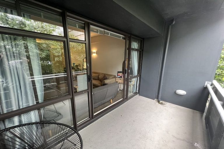 Photo of property in Gerondis Bldg Apartments, 201/60 Willis Street, Wellington Central, Wellington, 6011
