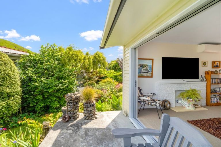 Photo of property in 22 Camellia Avenue, Aramoho, Whanganui, 4500