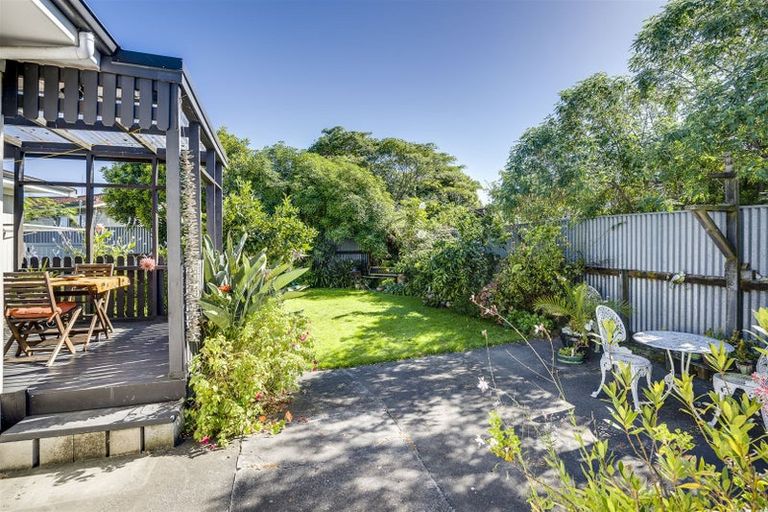 Photo of property in 18 Plunket Street, Tamatea, Napier, 4112
