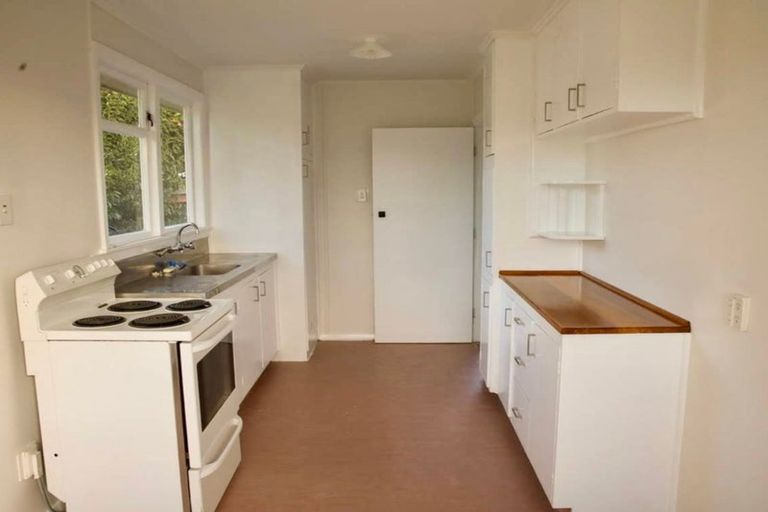 Photo of property in 11 Lister Crescent, Maraenui, Napier, 4110