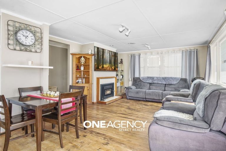 Photo of property in 151 Sievers Grove, Cannons Creek, Porirua, 5024