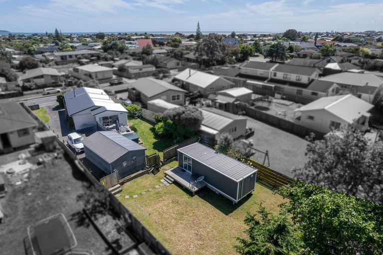 Photo of property in 40 Walton Road, Paraparaumu Beach, Paraparaumu, 5032