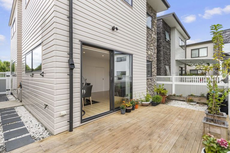 Photo of property in 2/7 Wastney Road, Alfriston, Auckland, 2105