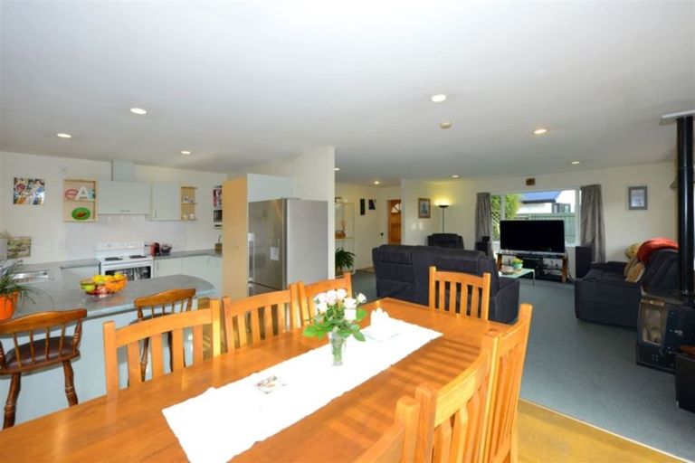 Photo of property in 22 Belfast Road, Belfast, Christchurch, 8051