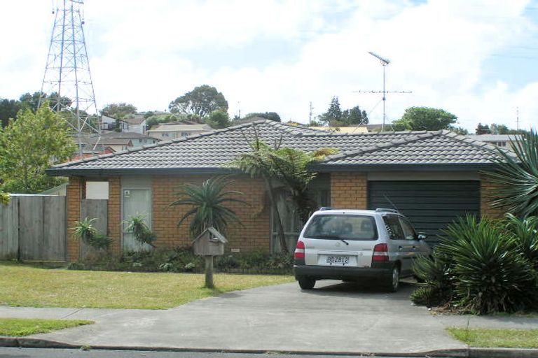 Photo of property in 5 Broadfield Street, Massey, Auckland, 0614