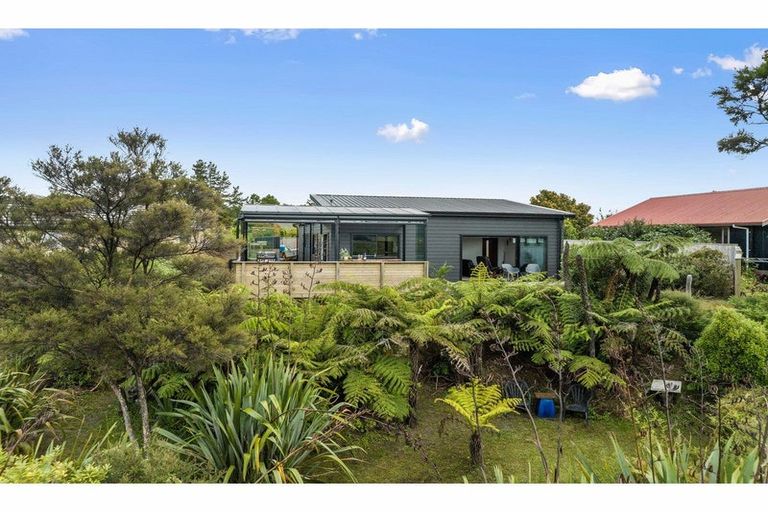 Photo of property in 10 Spinnaker Lane, Mangawhai, 0505