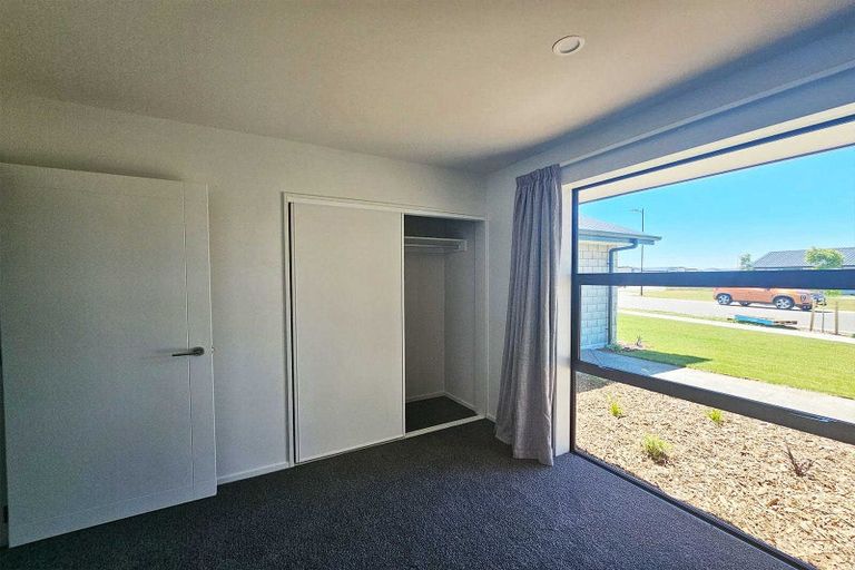 Photo of property in 42 Marcoola Drive, Rolleston, 7614