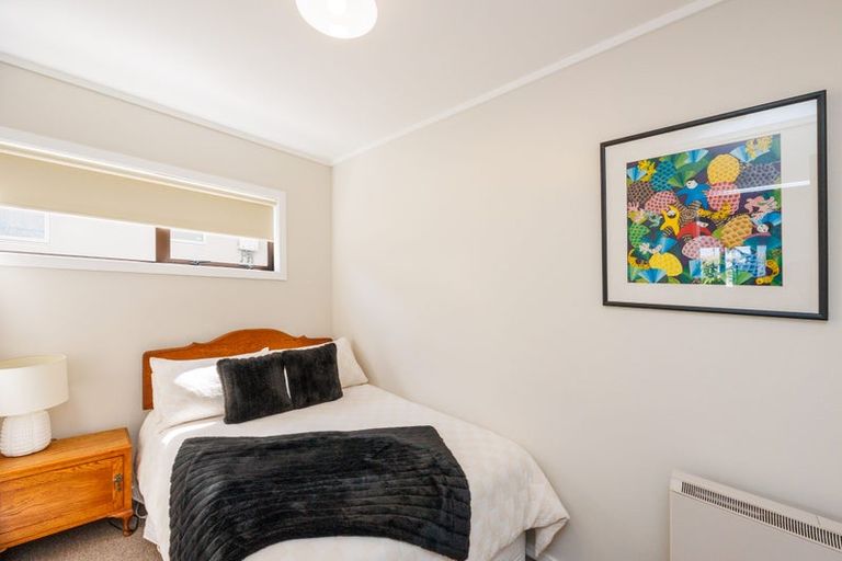 Photo of property in 8 Roore Street, Foxton Beach, Foxton, 4815