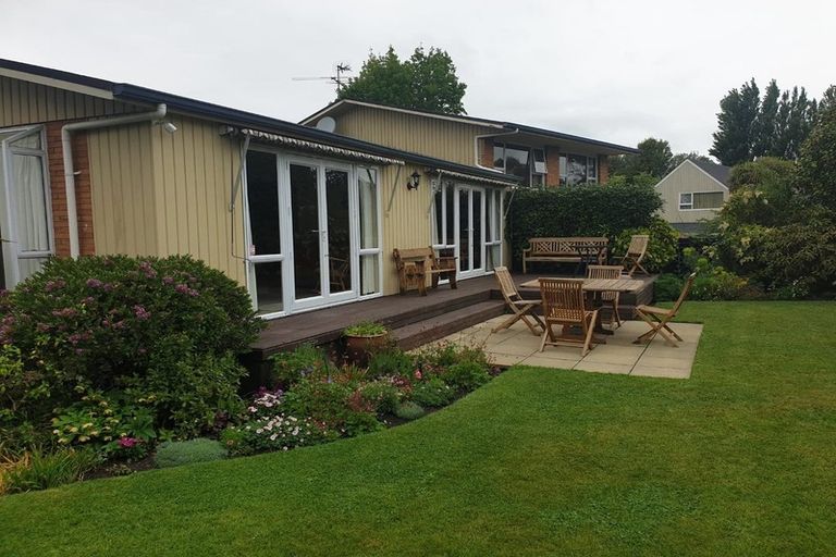 Photo of property in 20 Highfield Place, Avonhead, Christchurch, 8042