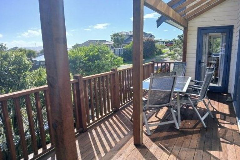 Photo of property in 11 Carmichael Street, Johnsonville, Wellington, 6037