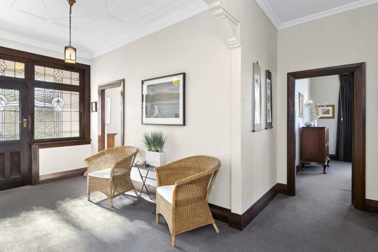 Photo of property in 16 Lawson Street, Roslyn, Dunedin, 9011