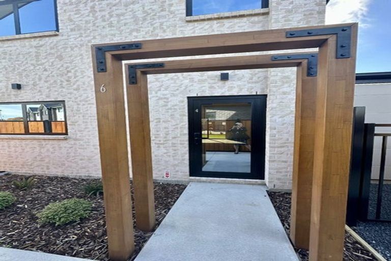 Photo of property in 4/6 Matata Place, Dallington, Christchurch, 8061