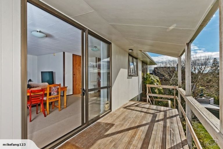 Photo of property in 643 Beach Road, Rothesay Bay, Auckland, 0630