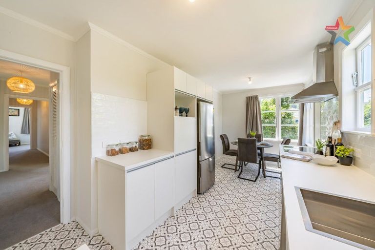 Photo of property in 6 Lockwood Crescent, Taita, Lower Hutt, 5011