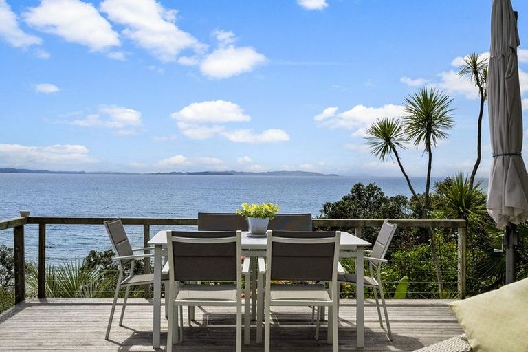 Photo of property in 6 Joydon Place, Stanmore Bay, Whangaparaoa, 0932