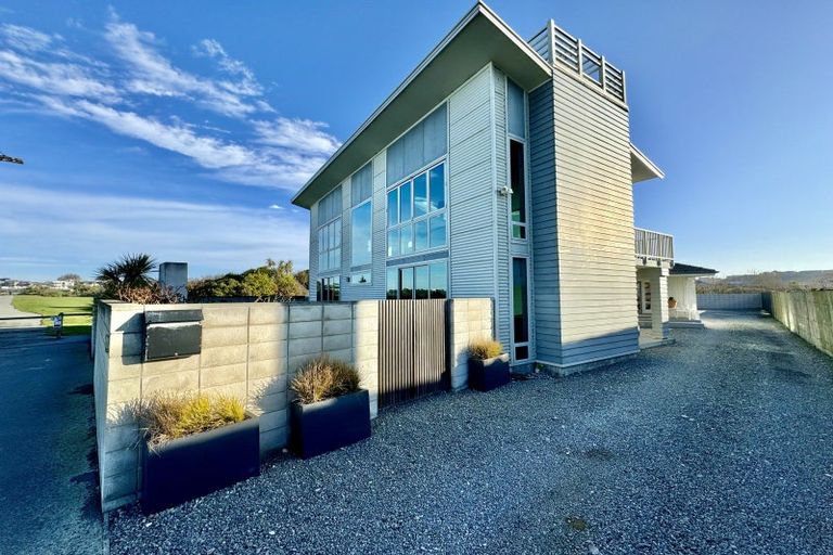 Photo of property in 25 Richmond Street, Waimataitai, Timaru, 7910