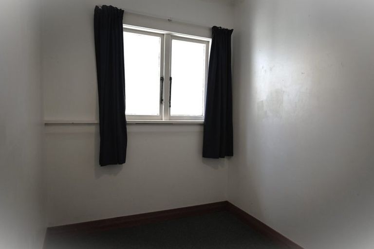 Photo of property in 100 Nairn Street, Mount Cook, Wellington, 6011